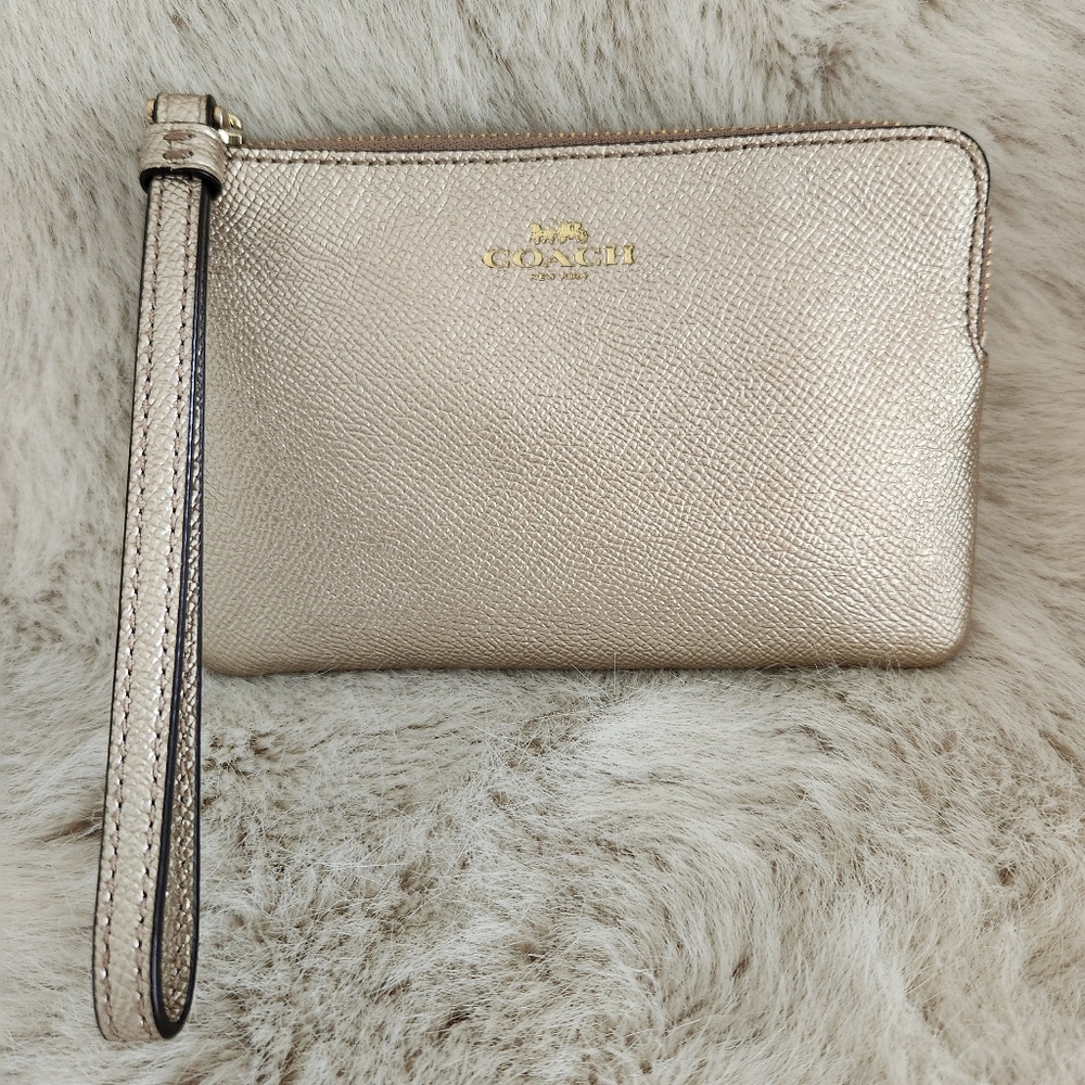 Lk NEW COACH Zipper Wristlet Wallet Pouch +2 Free Satin Twillys - Picture 2 of 10